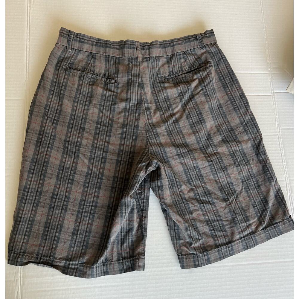 Fink Clothing Vintage Men’s Gray Plaid Zip Fly Belt Loop Casual Cotton Shorts 32 - Picture 2 of 9
